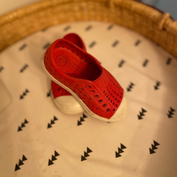 Red natives slip ons - Picture 2 of 2